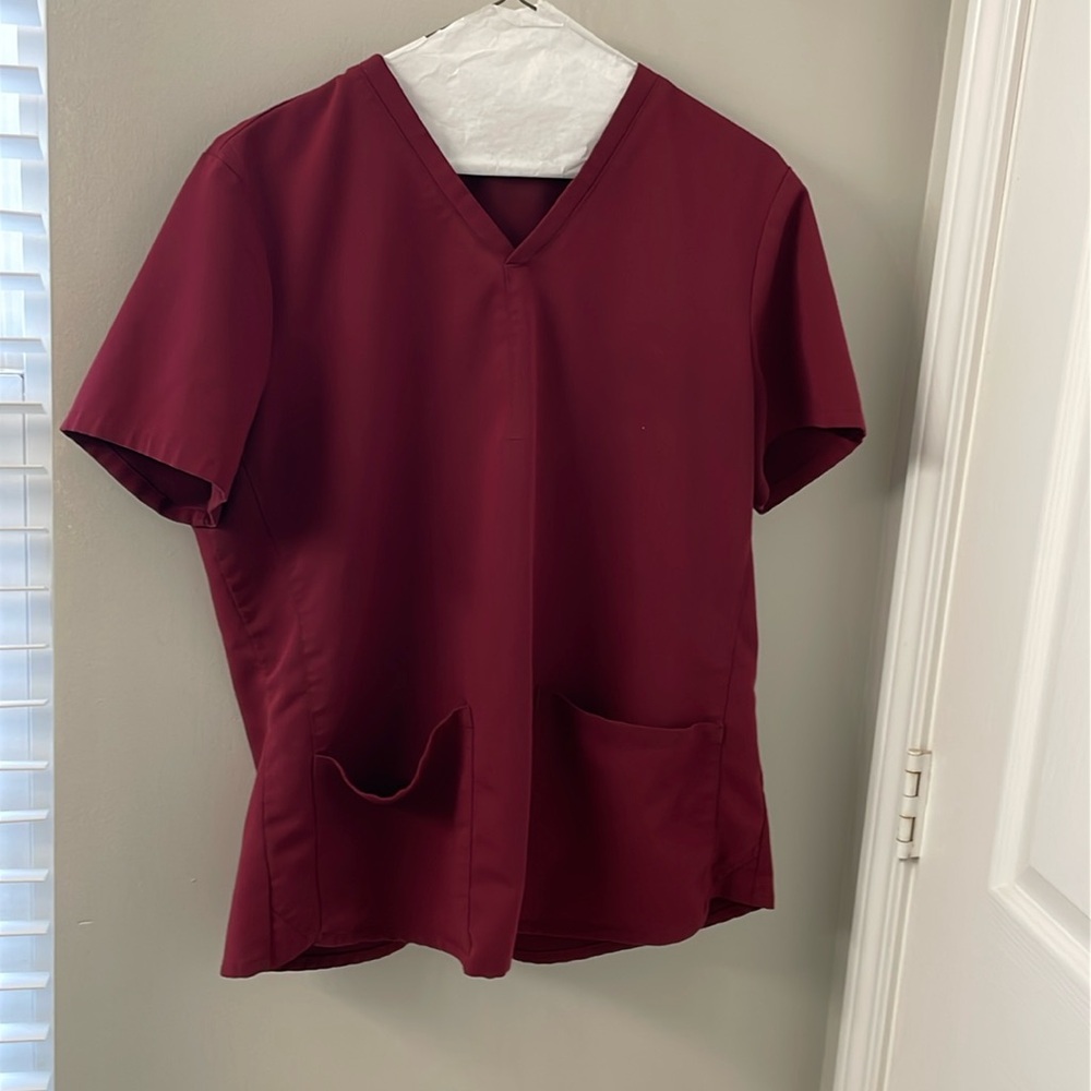 Gently used, Fabletics women’s scrubs size L